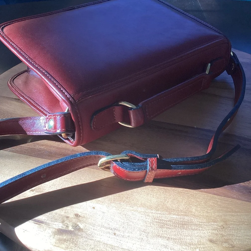 RED GOOSE Crossbody Bag Red Leather EUC - Picture 12 of 15